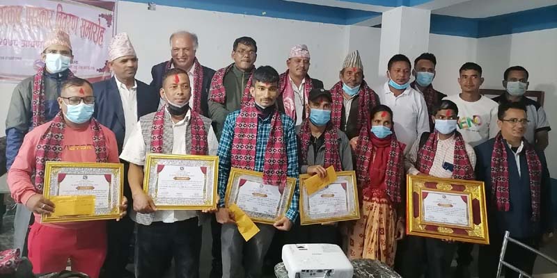 मुख्यमन्त्री उत्कृष्ट कृषक पुरस्कारबाट सल्यानका किसान सम्मानित 