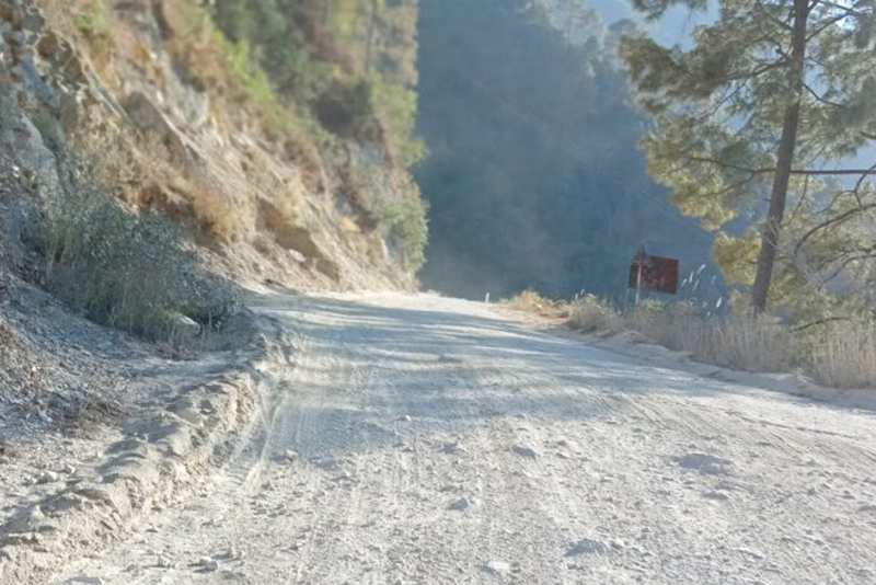 सल्यान- दाङ सडकखण्ड दैनिक आठ घण्टा बन्द हुने