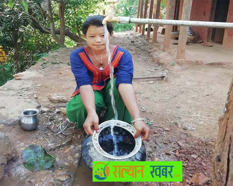 घरघरमा खानेपानी धारा पुगेपछि स्थानीय हर्सित 