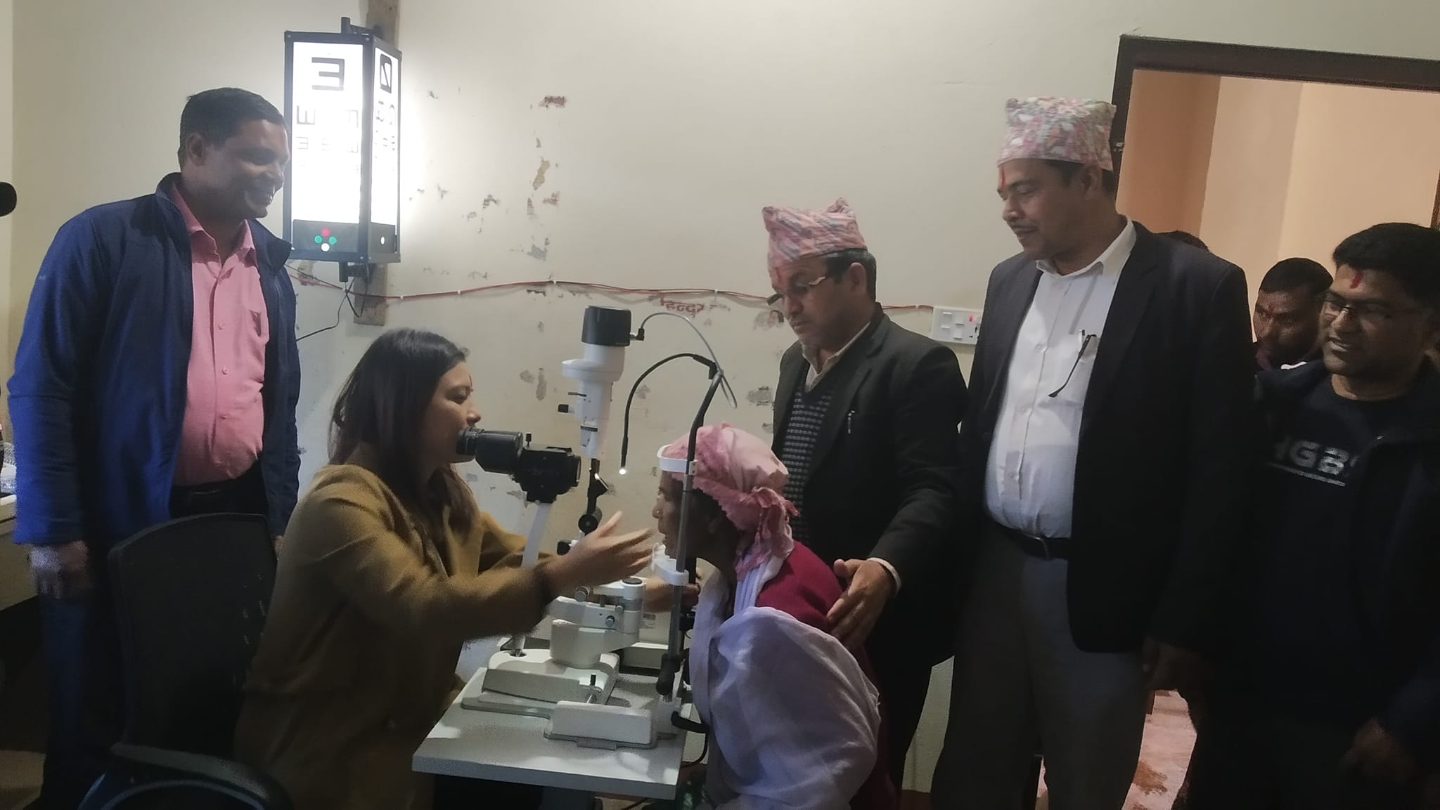 सल्यान बनगाड कुपिण्डे नगरपालिकामा आँखा उपचार केन्द्र स्थापना 