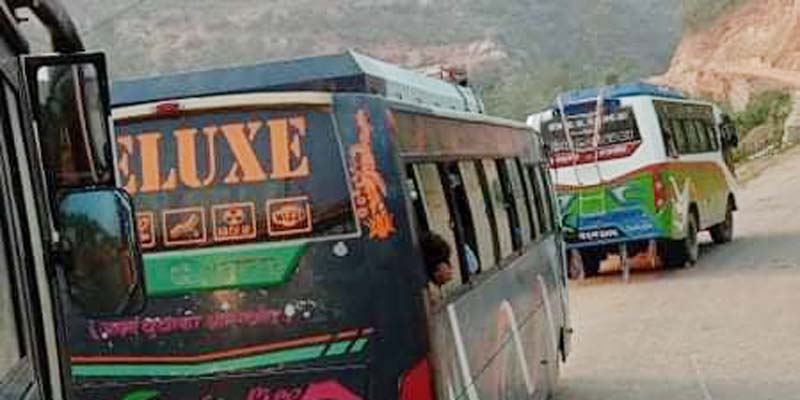स्वास्थ्य परीक्षण बिनै सल्यान भित्रिए भारतबाट ९८ जना 