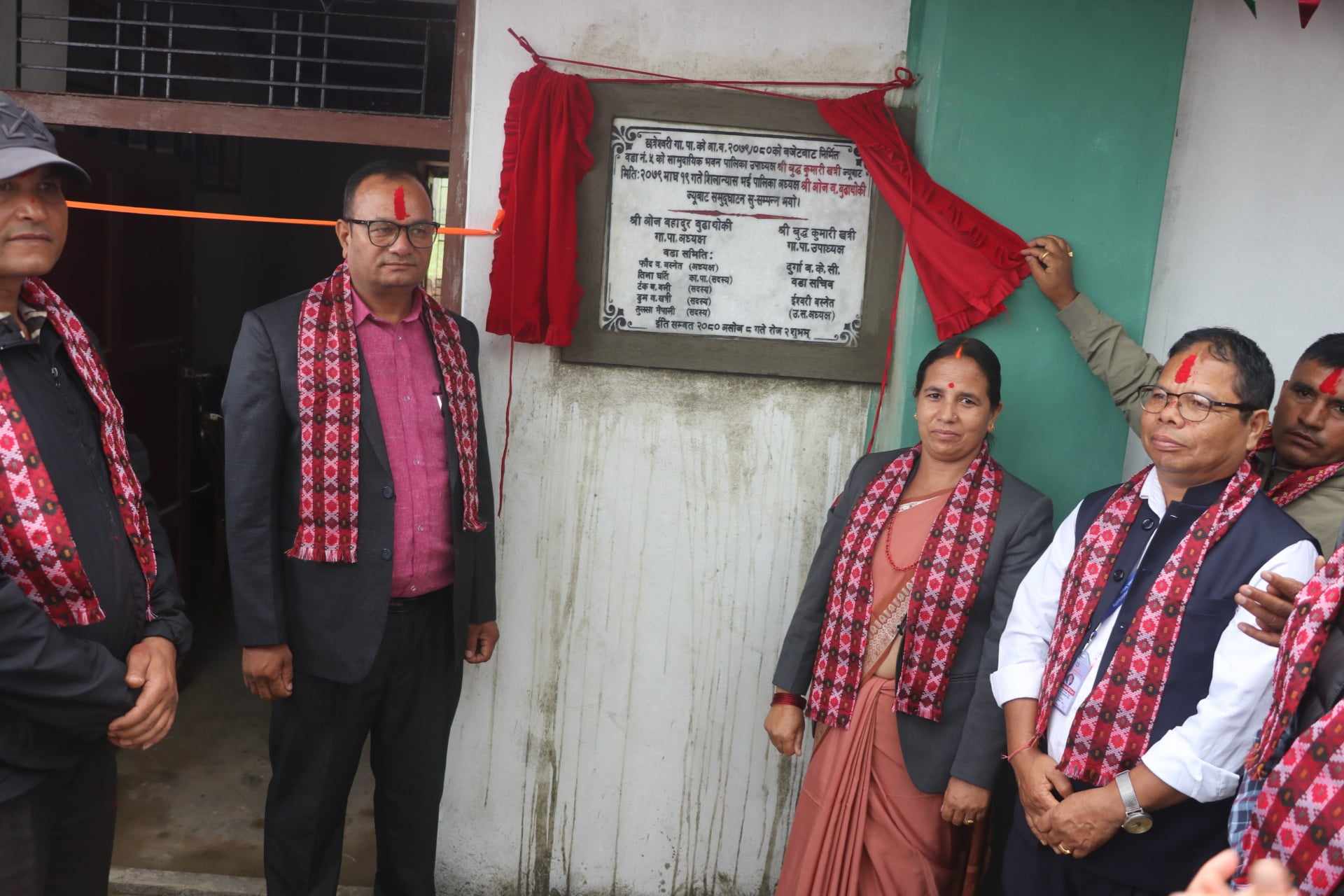 लेखपोखराको गरिपारेमा सामुदायिक भवन उद्घाटन