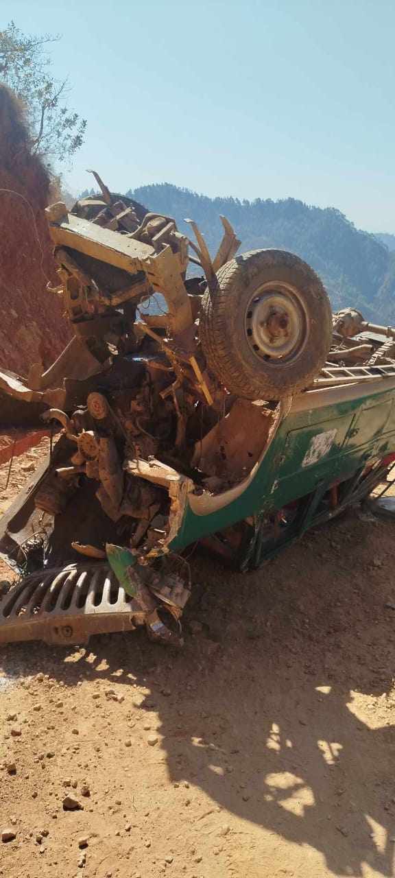 सल्यानमा जिप दुर्घटना हुँदा १७ जना घाइते 