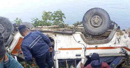 रुकुम पश्चिममा जीप दुर्घटनामा एक जनाको मृत्यु, २१ जना घाईते 