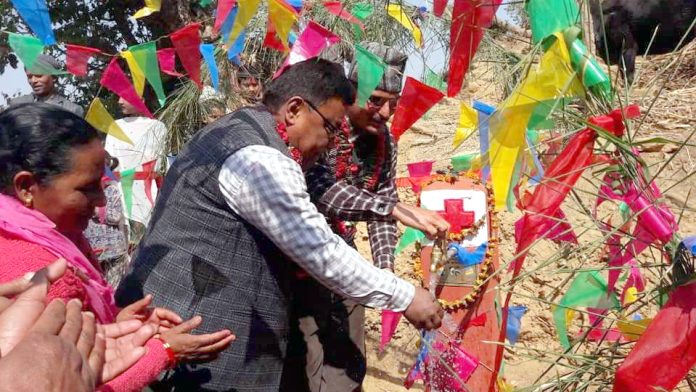 दार्माको मलिक्चामा घर घरमा खानेपानीका धारा, स्थानीय खुशी 