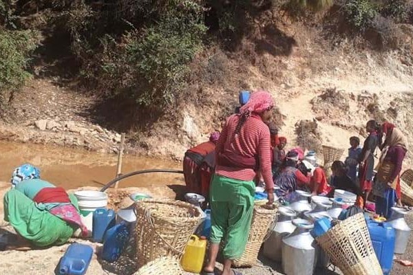 खानेपानी ल्याउन डेढ घण्टा धाउनुपर्ने कालिमाटीबासीको बाध्यता 