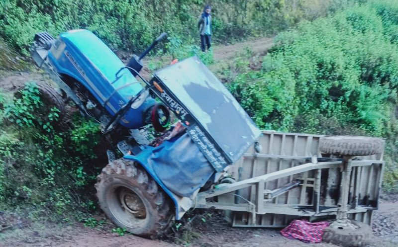 सल्यानमा ट्याक्टर दुर्घटना हुँदा एक जनाको मृत्यु 