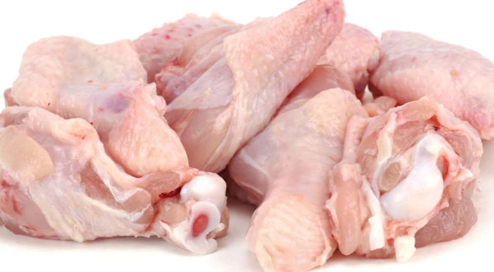 सल्यानमा कुखुराको  मासु खाँदा तीन जना विरामी 