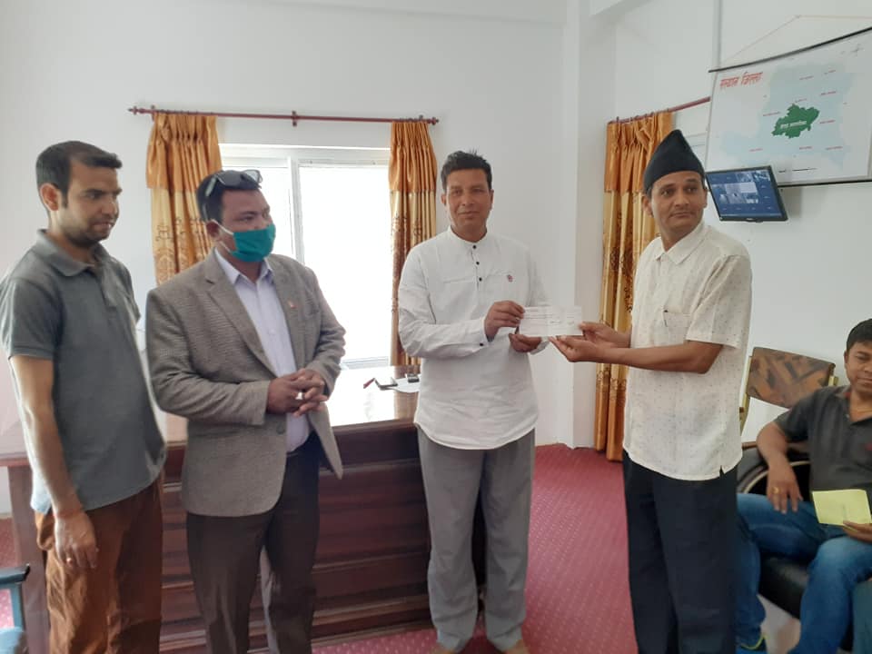 शारदा नगरपालिकाको कोषमा खैरावाङ्ग मन्दिर र नेशनल प्याव्सनको सहयोग