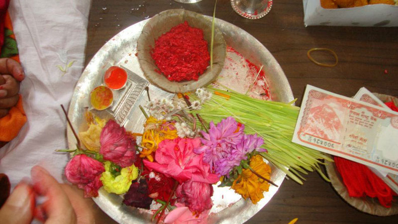 आज बडादशैं, मान्यजनबाट टीका र जमरा लगाइँदै