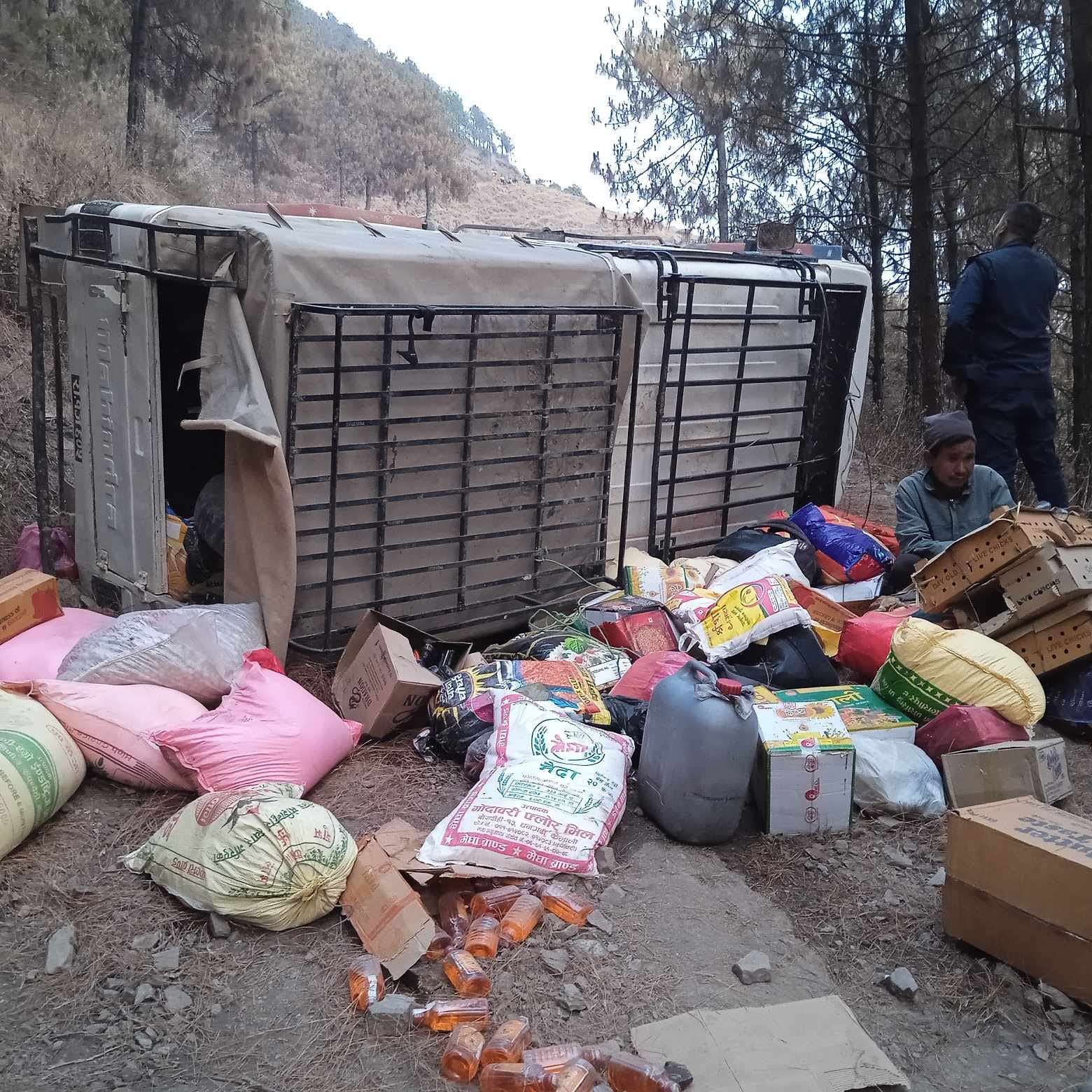 सल्यानमा बोलेरो जिप दुर्घटना हुँदा पाँच घाइते