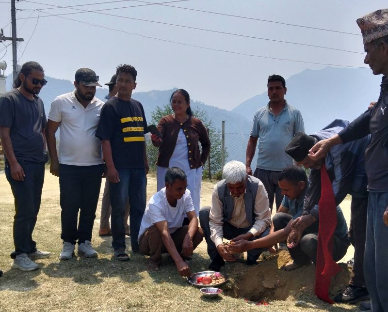 पूर्व मन्त्री शर्माद्धारा अस्थायी प्रहरी चौकी चौरपानीको भवन शिलान्यास 