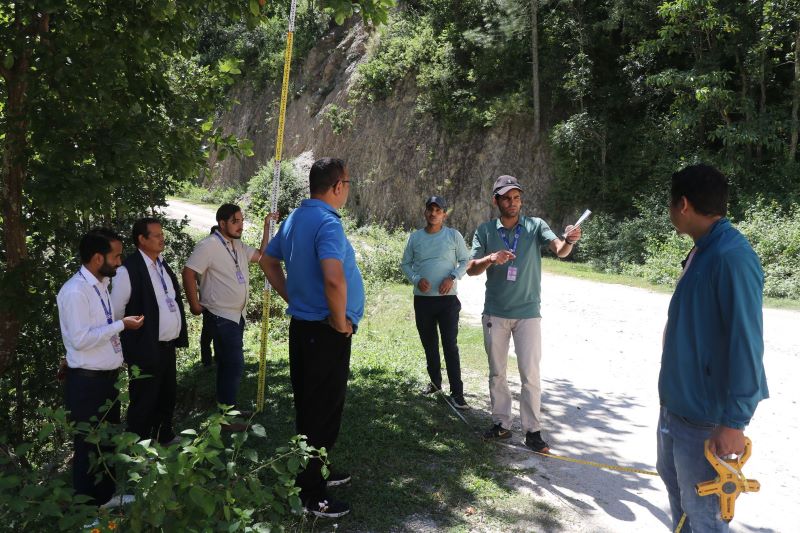  सडक स्तर वृद्धिका लागि एक करोड ६० लाख लगानी गर्दै छत्रेश्वरी गाउँपालिका