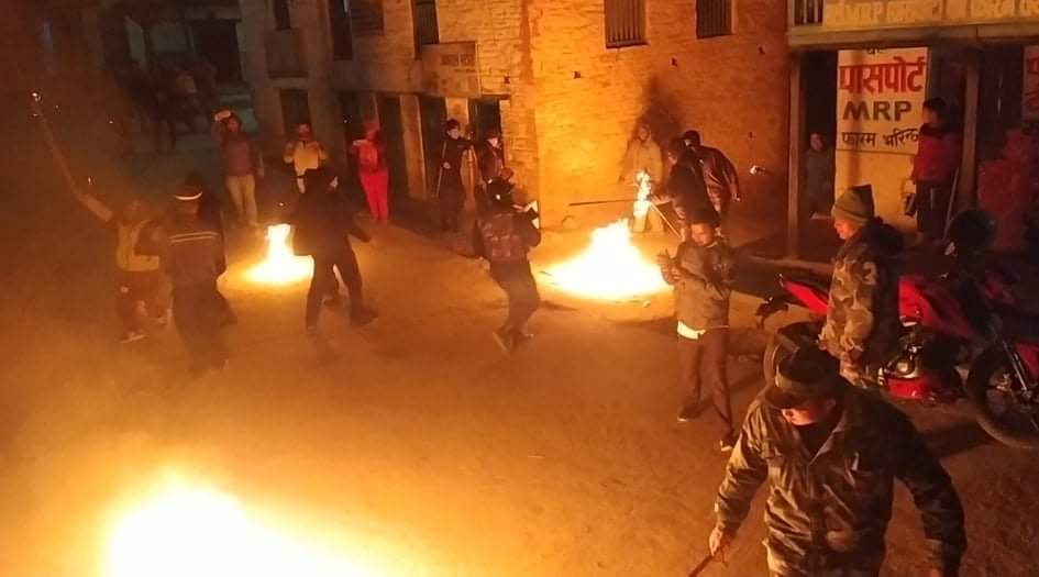 नेकपा प्रचण्ड नेपाल पक्षले सल्यानमा मसाल जुलुस निकाल्यो 
