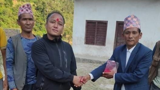 सल्यानको बनगाडमा समाजवादी नगर कमिटी उपाध्यक्ष नै एमालेको वडा अध्यक्ष 