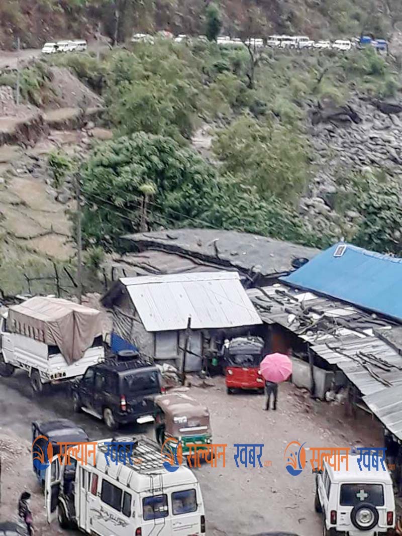 छिन्चु-जाजरकोट सडक अवरुद्ध 