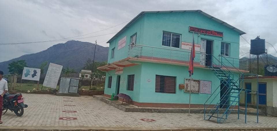 सल्यानमा बहुमत कार्यपालिका सदस्यद्वारा बैठक बहिष्कार