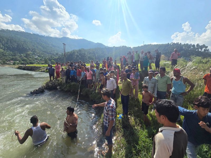 पौडी खेल्ने क्रममा शारदा नदीमा डुबेर युवकको मृत्यु
