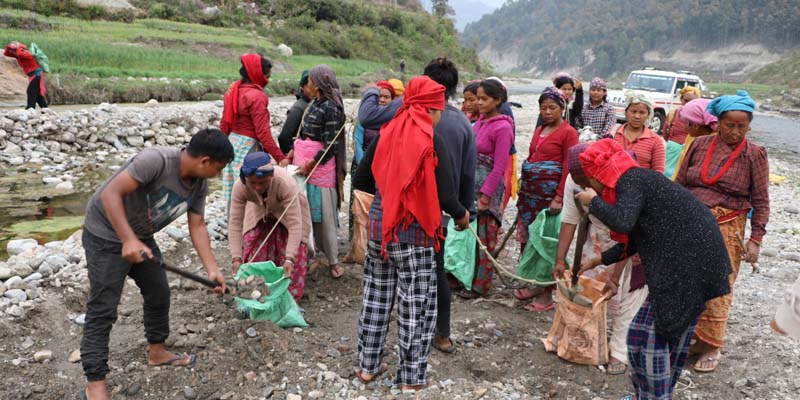 विकास निर्माण र सामाजिक कार्य बढाउँदै सल्यानका महिला 