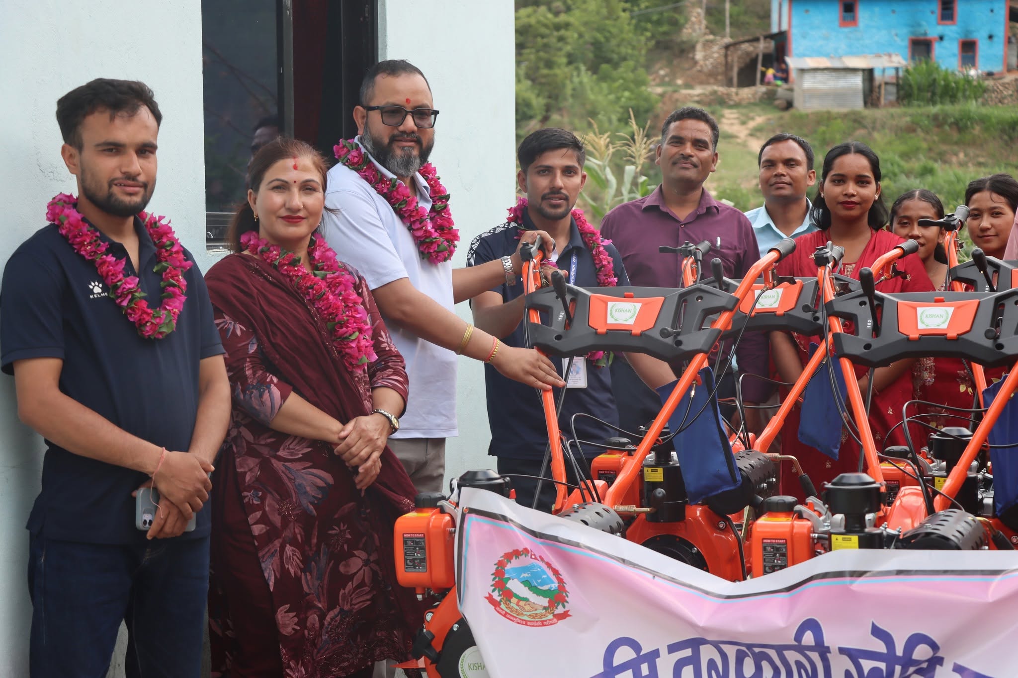  शारदा नगरपालिकाका विपन्न वर्गलाई तरकारी खेतीतर्फ आकर्षित गर्न कृषि सामग्री वितरण 