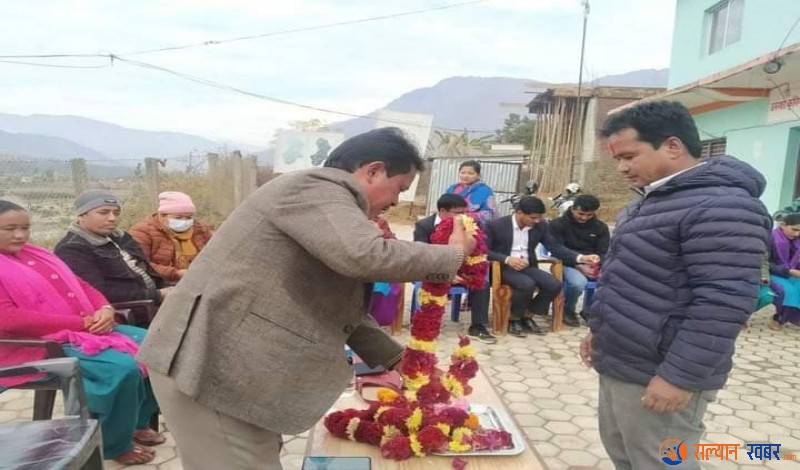 बनगाड कुपिण्डे नगरपालिकामा प्रमुख प्रशासकीय  अधिकृतमा रावत