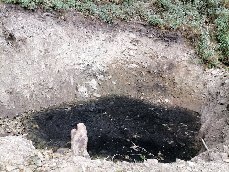 सल्यानमा पानीका स्रोत संरक्षण गर्न रिचार्ज पोखरी 
