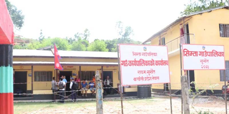 सुर्खेत सिम्तामा खाद्यान्न ढुवानी गर्न वडा कार्यालयको सिफारिस चाहिने 
