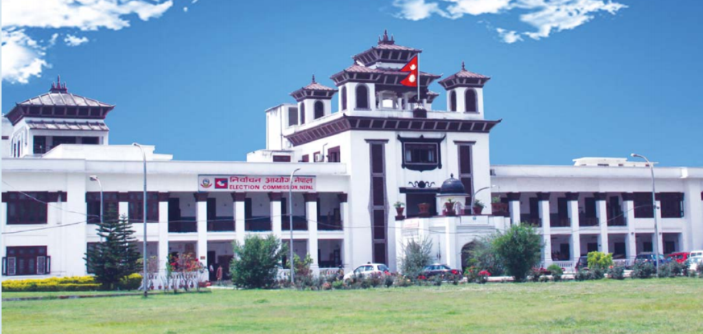 व्यक्तिगत बेरुजु र पेश्की  लिने जनप्रतिनिधि उम्मेदवार बन्न नपाउने 