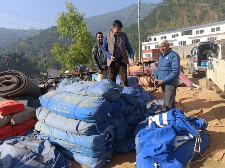 दार्माका भूकम्प पिडितलाई कर्णाली प्रदेशको सहयोग 