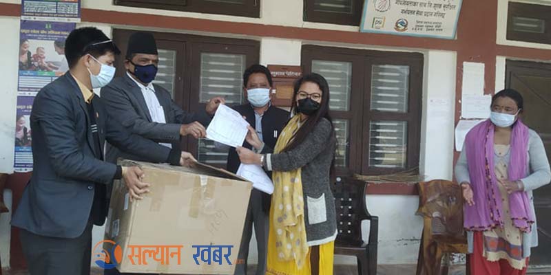 स्वास्थ्य राज्यमन्त्री रावतद्धारा स्वास्थ्य सामाग्री हस्तान्तरण 
