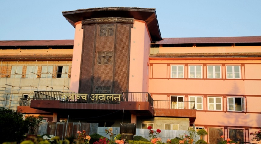 महानिरीक्षकसहित चार प्रहरी अधिकृतविरुद्ध मानहानी मुद्दा चलाउन सर्वोच्चको आदेश