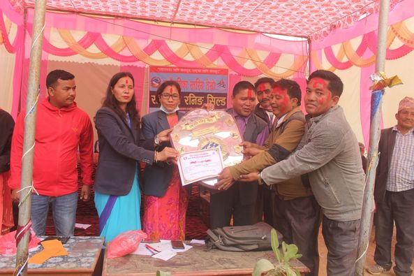 तेस्रो राष्ट्रपति रनिङ शिल्डको उपाधि निराजन मा.वि.लाई