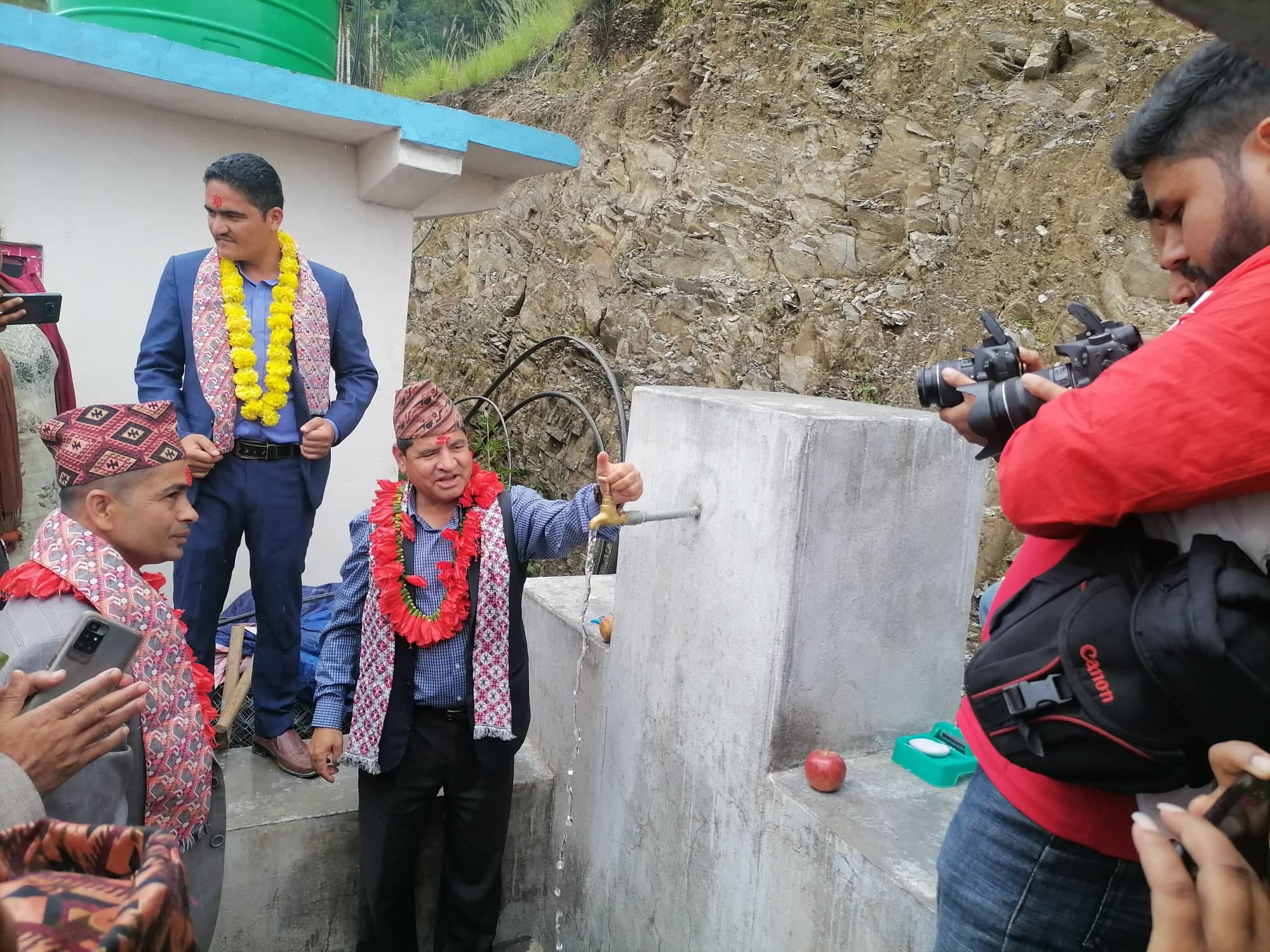 बागचौरमा लिफ्ट प्रविधिबाट घर घरमा  खानेपानी धारा 