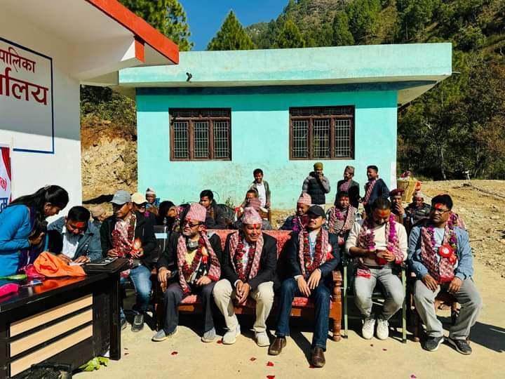 बनगाड कुपिण्डे नगरपालिका ८ आफ्नै भवनमा  