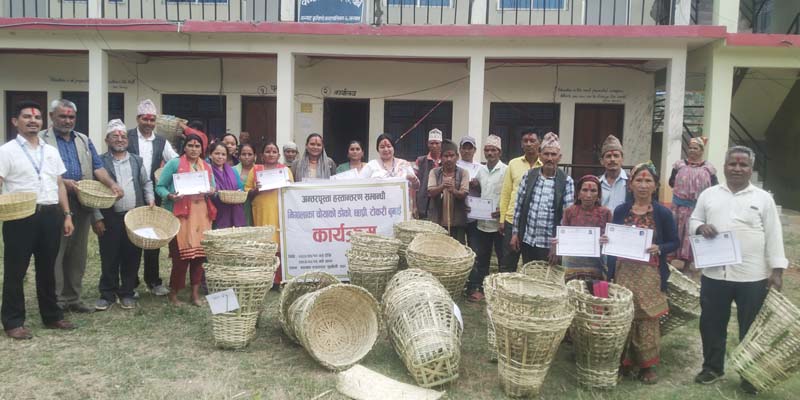 निगालाको चोयाको डोको, छाप्री, टोकरी बुनाइ १२ दिने कार्यक्रम बनगाडमा सम्पन्न
