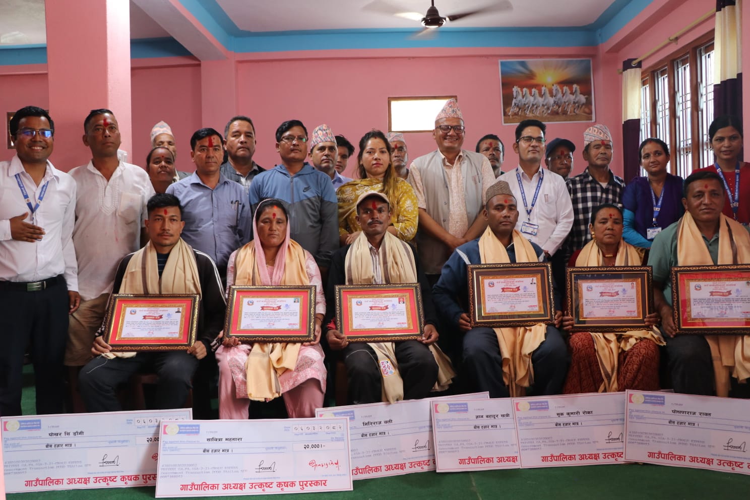  त्रिवेणी गाउँपालिकाद्धारा छ उत्कृष्ट किसान सम्मानित 