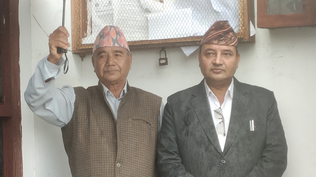 पूर्व राज्यमन्त्रीद्धारा गठबन्धन विरुद्ध स्वतन्त्र उम्मेदवारी 