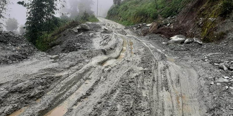 ९ महिनामै भत्कियो कालोपत्रे