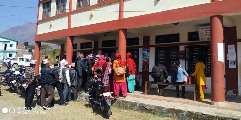 बनगाड कुपिण्डेमा जनप्रतिनिधि सहित १३६ जनाले लगाए कोरोना विरुद्धकोे खोप