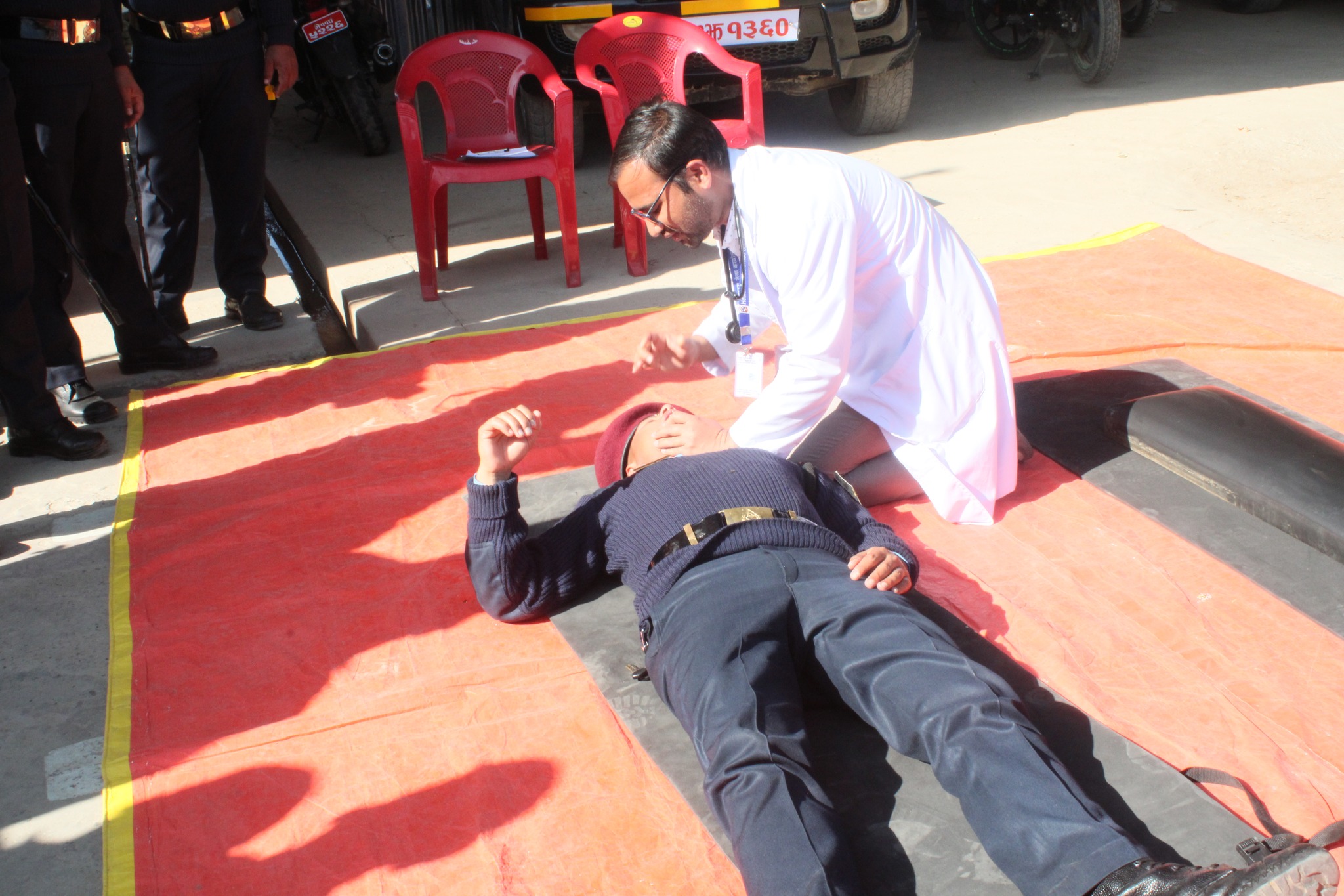 सल्यानमा प्रहरीलाई प्राथमिक उपचारसम्बन्धी प्रशिक्षण