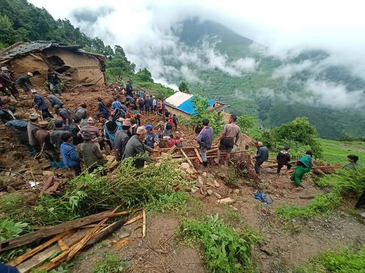 जाजरकोटको पहिरोमा ७ जनाकाे मृत्यु, ५ जना बेपत्ता
