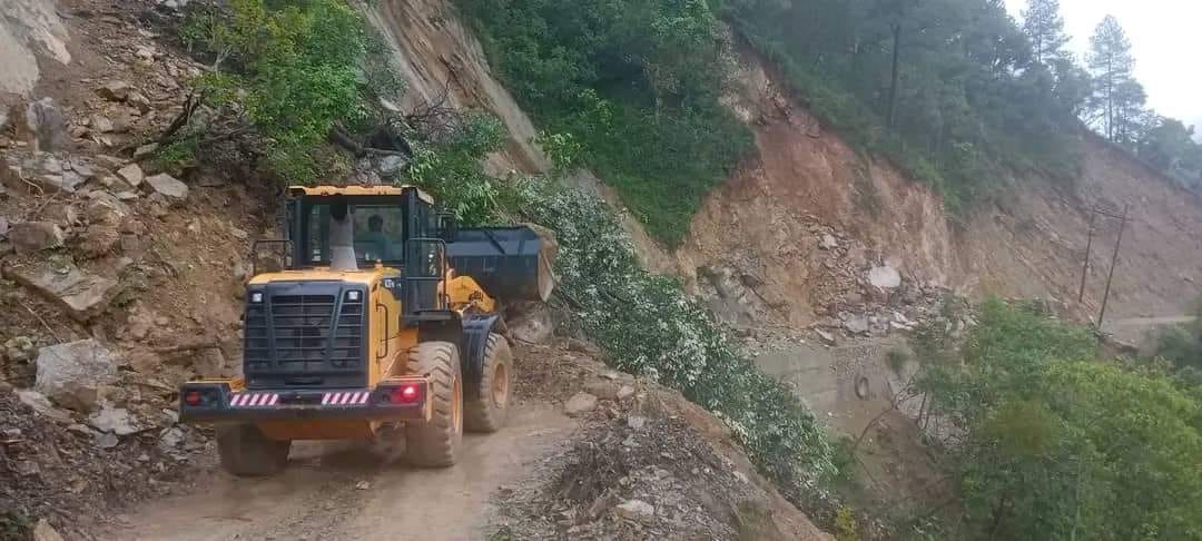 ११ घण्टा पछि खुल्यो अवरुद्ध राप्ती राजमार्ग 