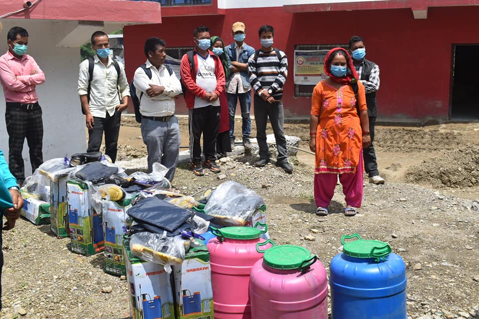 कपुरकोट गाउँपालिकाद्धारा उद्यमीलाई प्रविधि हस्तान्तरण