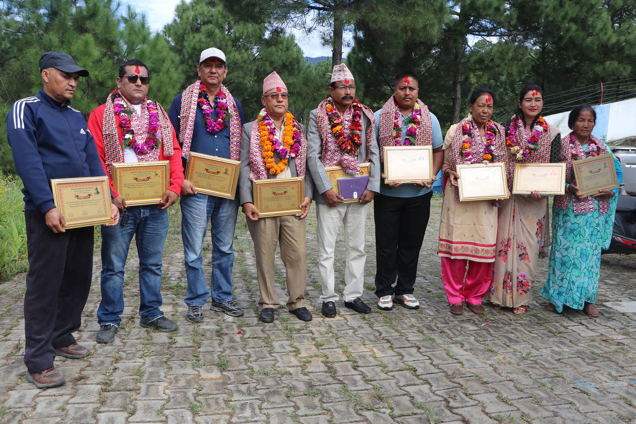 खलंगा सितलपाटी खानेपानी तथा सरसफाई उपभोक्ता संस्थाका पदाधिकारीद्धारा पद तथा सपथ ग्रहण 