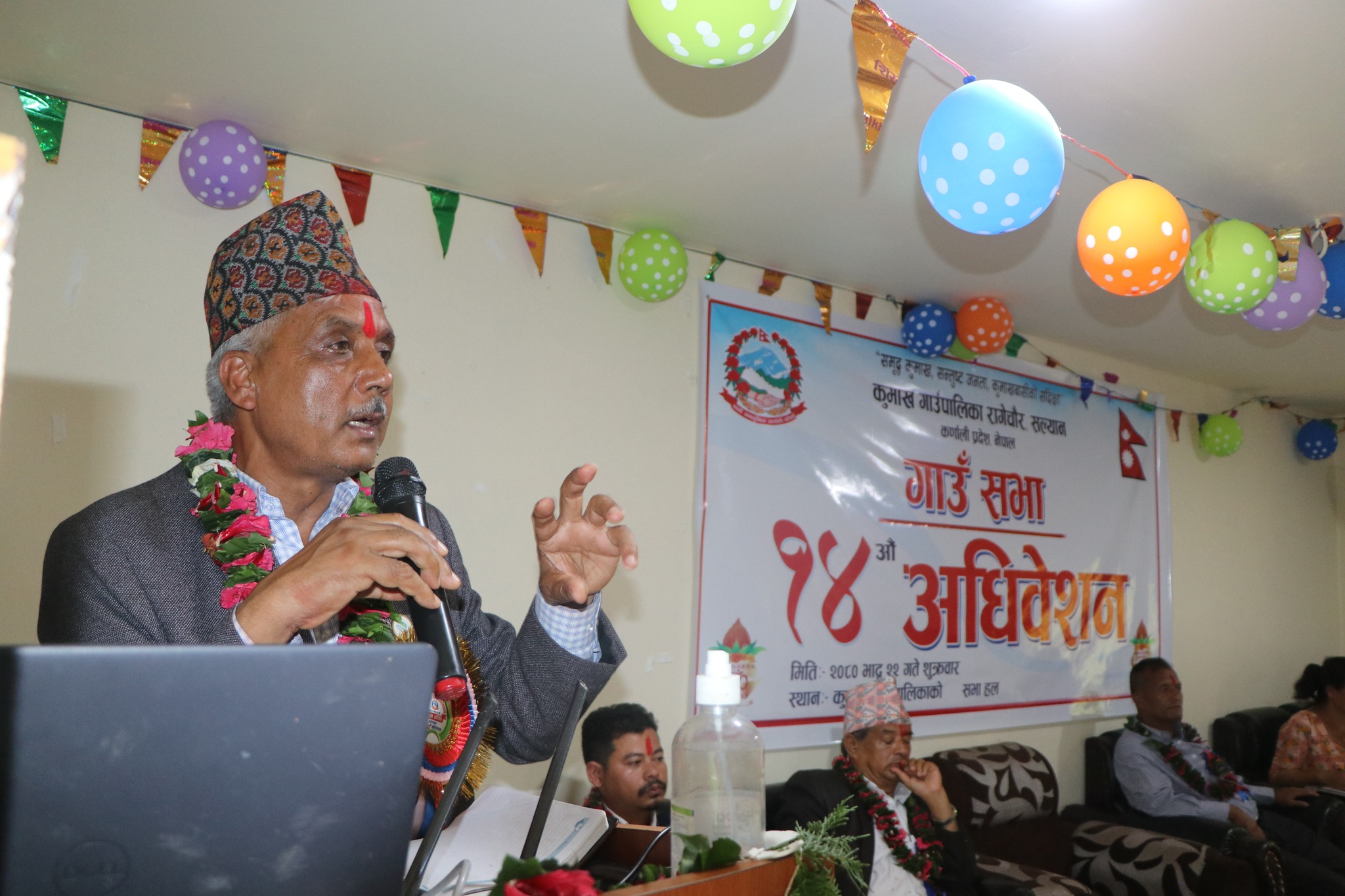 गणतन्त्र र संघीयतालाई असफल बनाउने दुस्साहस भइरको छ: मन्त्री शर्मा 
